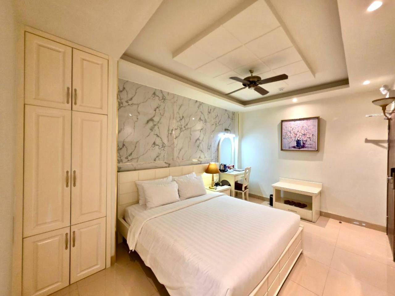 Tulip Hotel 3 Далат Екстер'єр фото